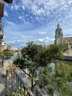 Bilbao con vistas a la ría